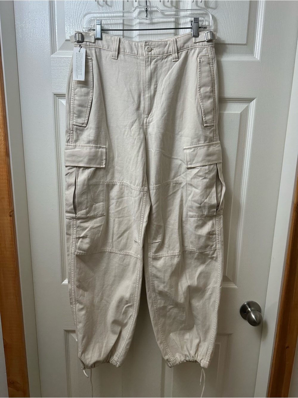 TNA Surplus Cargo Pants Size 6 NEW